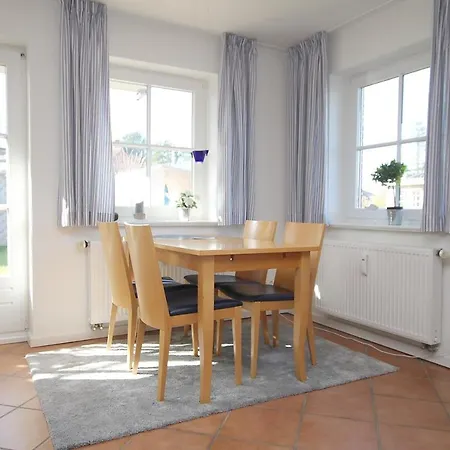 Apartamento Badestra_e 18 A_ Whg_ 1 *